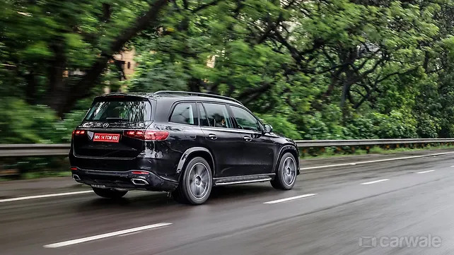 Mercedes-Benz GLS Right Front Three Quarter Mercedes-Benz GLS Right Front Three Quarter