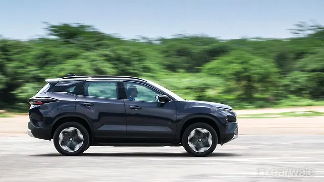 Tata Harrier EV Right Side View Tata Harrier EV Right Side View