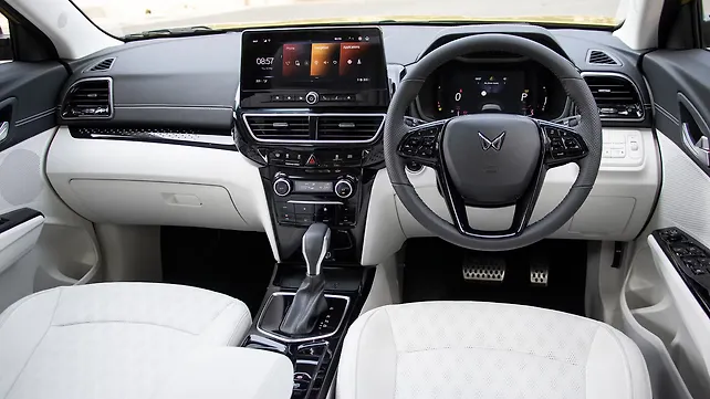 Mahindra XUV 3XO Dashboard