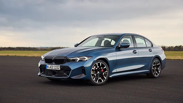 BMW M340i Left Front Three Quarter BMW M340i Left Front Three Quarter