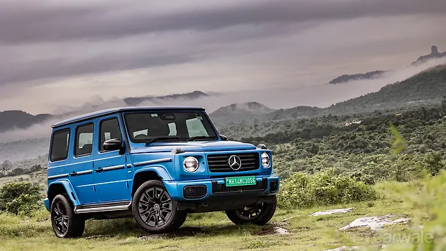 Mercedes-Benz G580 with EQ Technology Right Front Three Quarter