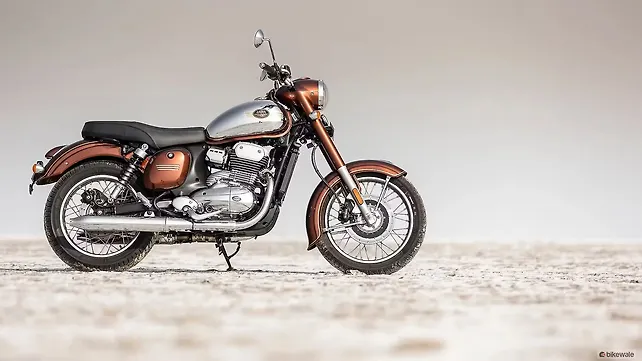 Jawa 42 Right Side View Jawa 42 Right Side View