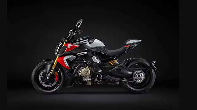 New Ducati Diavel V4 RS Unveiled!