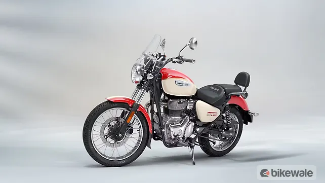 Royal Enfield Meteor 350 Left Front Three Quarter