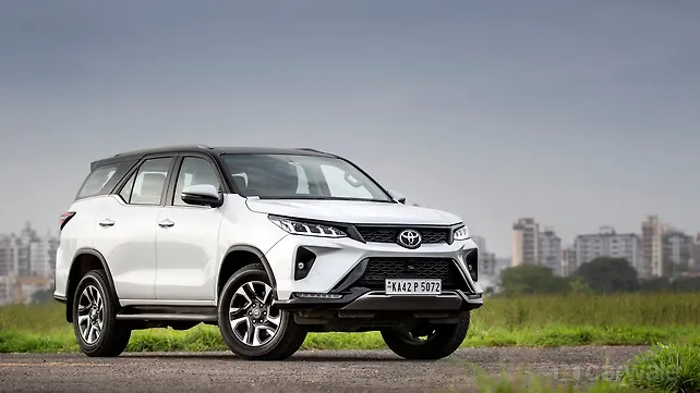 Toyota Fortuner Legender Right Front Three Quarter
