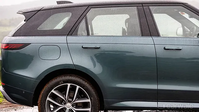 Land Rover Range Rover Sport Right Side View Land Rover Range Rover Sport Right Side View