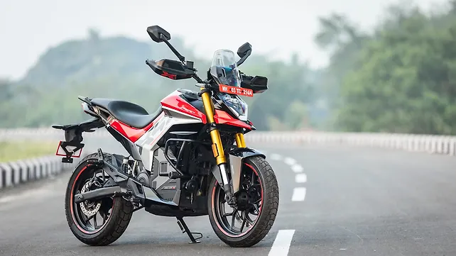 Ultraviolette X47 Crossover Right Front Three Quarter