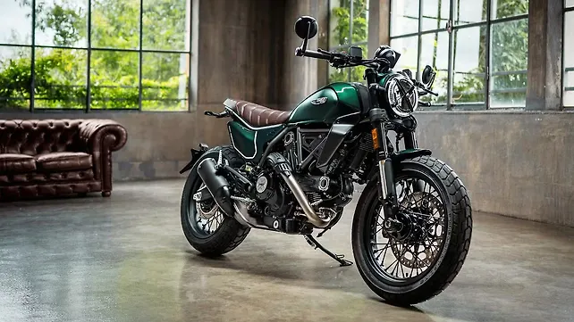 Ducati Unveils Scrambler Nightshift Emerald Green Livery for MY26 Ducati Unveils Scrambler Nightshift Emerald Green Livery for MY26