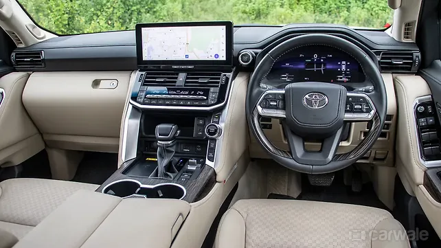 Land Cruiser ZX Diesel on road Price | Toyota Land Cruiser