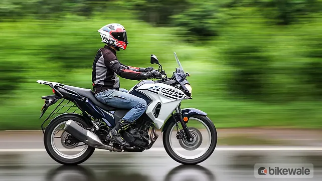 Kawasaki Versys-X 300 Right Side View