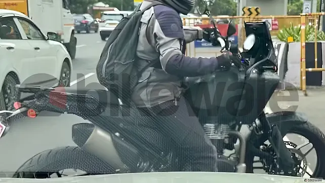 Royal Enfield Himalayan 750 Right Side View