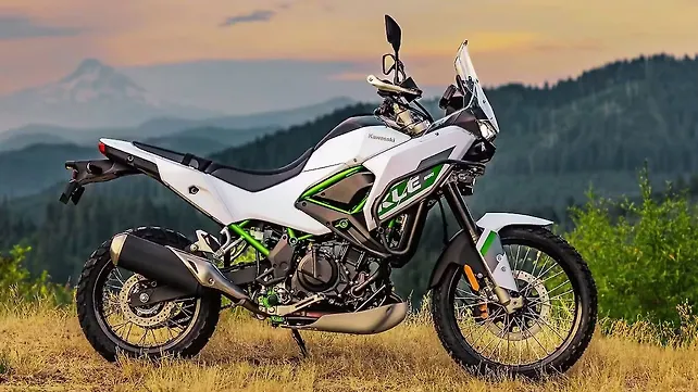 Your Weekly Dose of Bike Updates: 2026 Kawasaki Z900, New Bajaj