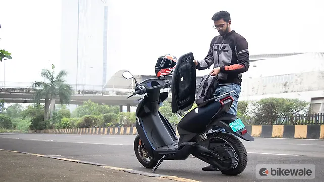 Ather 450X Right Front Three Quarter Ather 450X Right Front Three Quarter