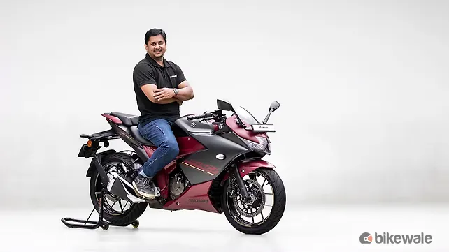 Suzuki Gixxer SF 250 Flex Fuel Right Front Three Quarter Suzuki Gixxer SF 250 Flex Fuel Right Front Three Quarter