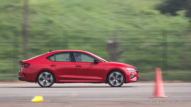 Skoda Octavia RS Right Side View