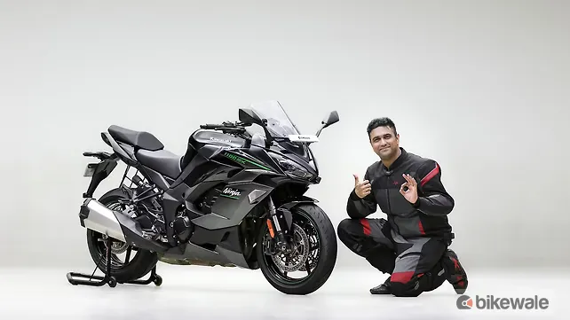 Kawasaki Ninja 1100SX Right Front Three Quarter