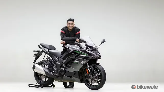 Kawasaki Ninja 1100SX Right Front Three Quarter