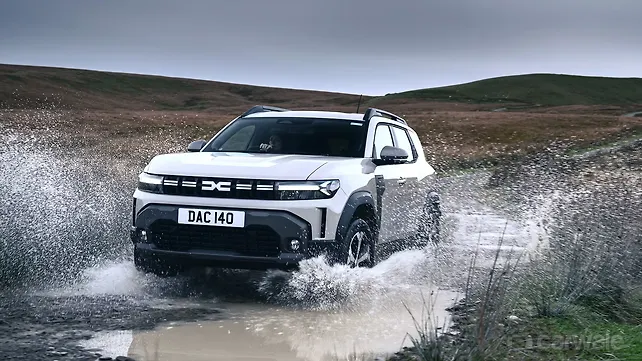 Renault New Duster Left Front Three Quarter