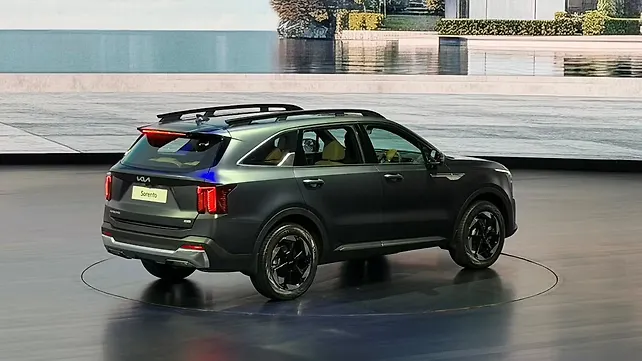 Kia Sorento Diesel vs Hybrid: Which One Should You Buy?