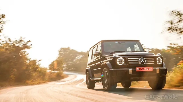 Mercedes-Benz G-Class Right Front Three Quarter