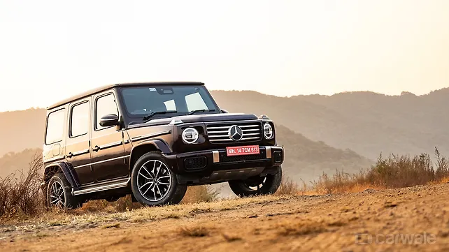 Mercedes-Benz G-Class Right Front Three Quarter