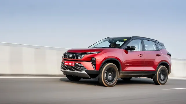 Tata Harrier Left Front Three Quarter