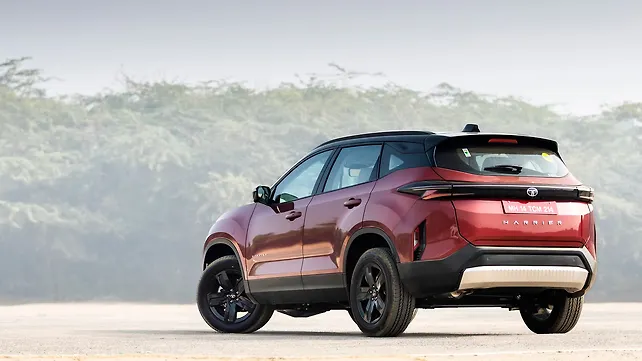 Tata Harrier Left Front Three Quarter