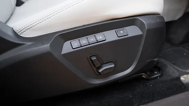 Tata Harrier Seat Adjustment Electric for Driver