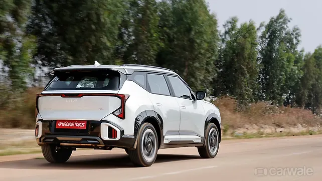 Kia Seltos Right Rear Three Quarter