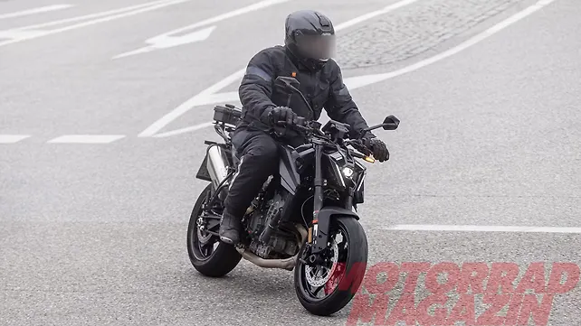 Ktm 790 duke right front three quarter