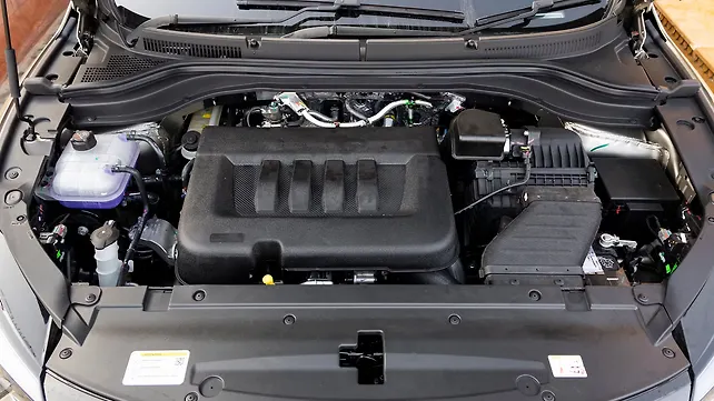 Mahindra XUV 7XO Engine Shot