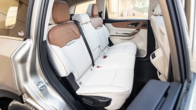 Mahindra XUV 7XO Second Row Seats