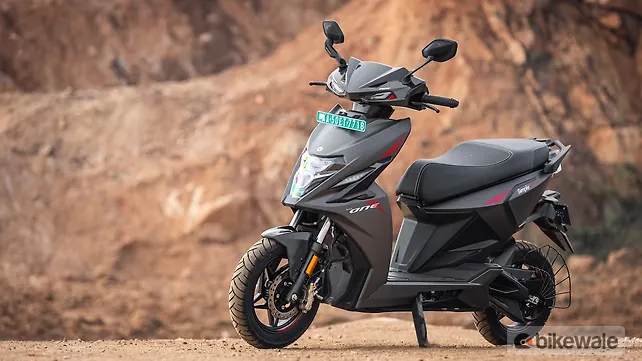 Simple Energy One Gen 2 Left Front Three Quarter