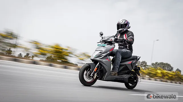 Simple Energy One Gen 2 Left Front Three Quarter