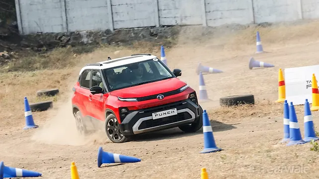 Tata Punch Right Front Three Quarter Tata Punch Right Front Three Quarter