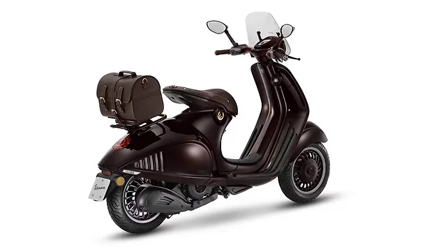 ภาพด้านข้างขวาของเวสป้า