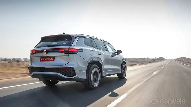 Volkswagen Tayron R-Line Right Rear Three Quarter