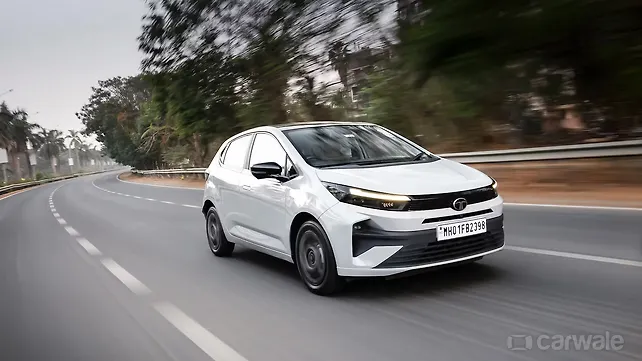 Tata Altroz Right Front Three Quarter