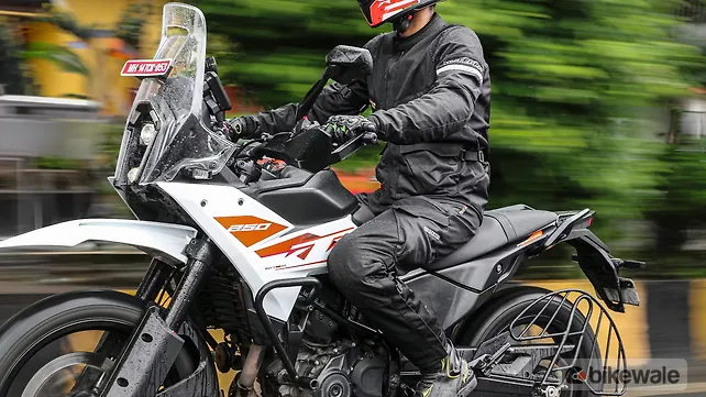 KTM 125 Duke Right Side View KTM 125 Duke Right Side View