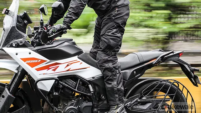 KTM 125 Duke Right Side View KTM 125 Duke Right Side View