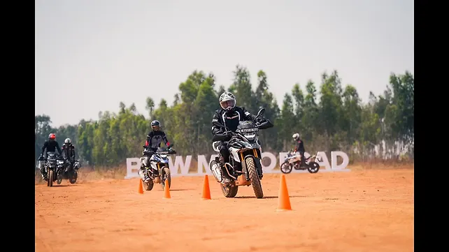 BMW R 1300 GS Right Front Three Quarter