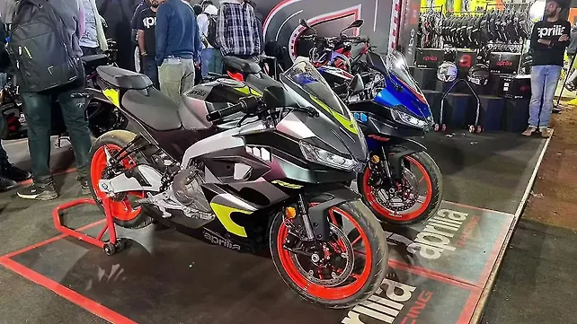 Aprilia Right Side View Aprilia Right Side View