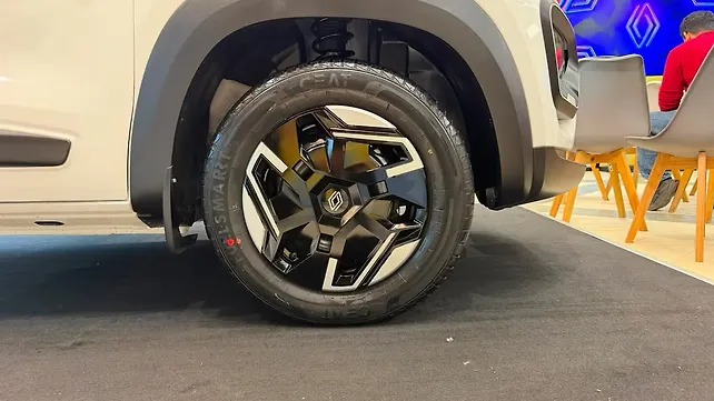 Kwid On Rims Renault Kwid Price - Images, Colours & Reviews - CarWale