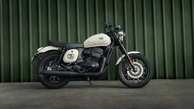 Java 42 Dec Colour Jawa 42 Ivory Colour Launched at Rs. 1.85 Lakh - BikeWale