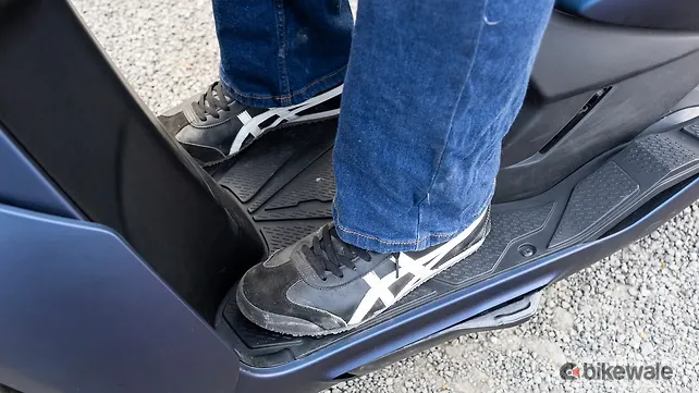 Ather 450X Floorboard