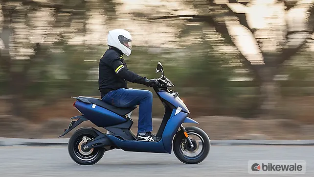 Ather 450X Right Side View