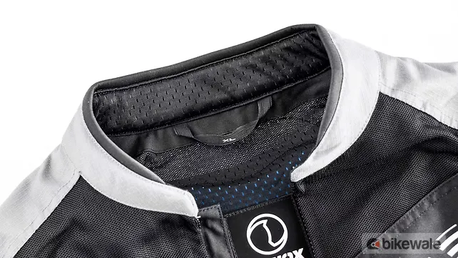 Royal Enfield Classic Stealth Black Front View Royal Enfield Classic Stealth Black Front View