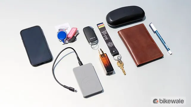 Royal Enfield Classic 350 Right Side View