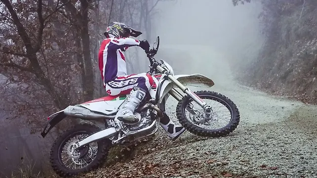 Kawasaki  Right Side View