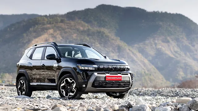 Renault Duster Right Front Three Quarter